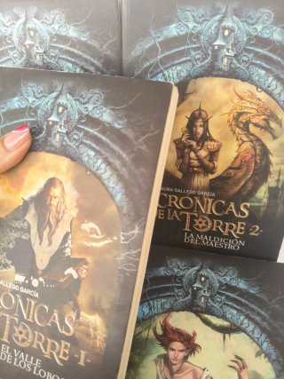 Lote libros Cronicas de la Torre de Laura Gallego.