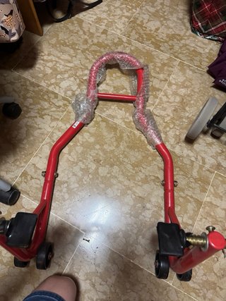 Caballete moto trasero para basculante – Rojo