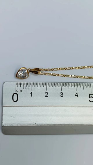 Collar de oro 18kt corazón circonita