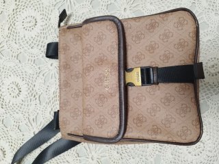 Bandolera Guess Beige y Marrón