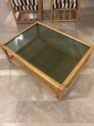 Mesa centro bambú y ratán tapa cristal