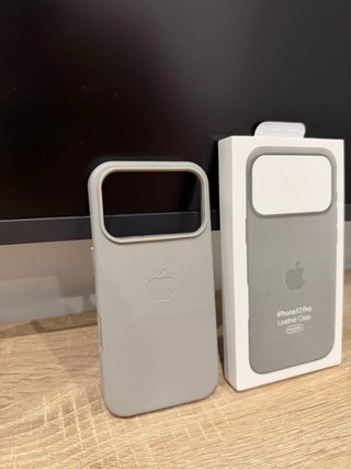 Funda iPhone 17 Pro Cuero Gris