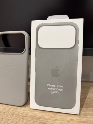 Funda iPhone 17 Pro Cuero Gris