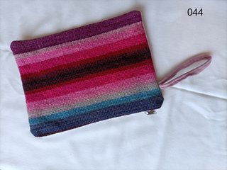 Bolso sobre tejido lana telar