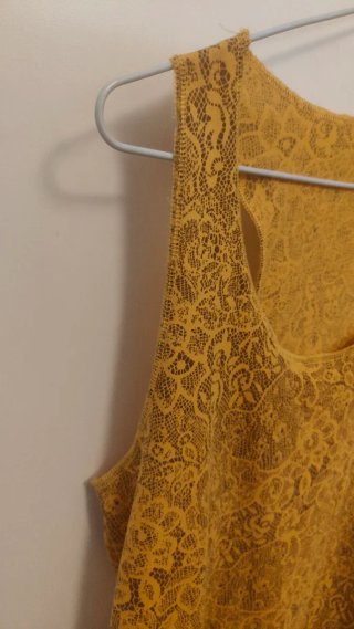 Camiseta tirantes mujer estampada amarilla