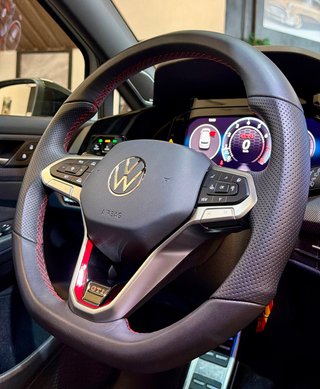 Volkswagen Golf 2024