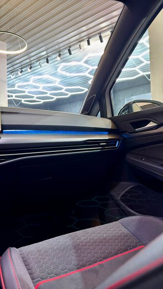 Volkswagen Golf 2024