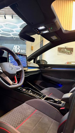 Volkswagen Golf 2024