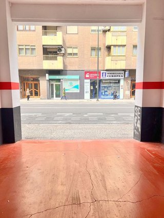 Garaje en alquiler en La Granja en Zaragoza