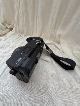 Sony A6600 + 16-50 OSS | Solo 112 disparos