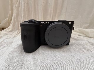 Sony A6600 + 16-50 OSS | Solo 112 disparos