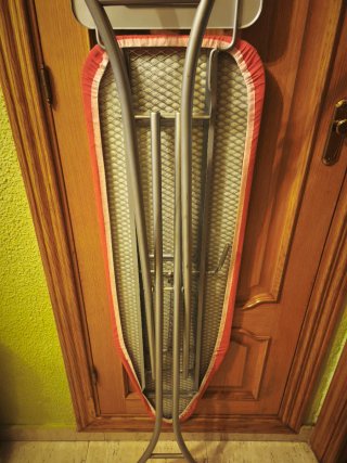 Tabla de planchar plegable