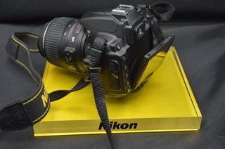 Nikon D5000 + 18-55mm VR | €145.