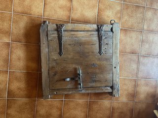 Ventana antigua de madera 55 x 55 x 5