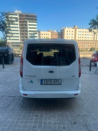 Ford Grand Tourneo Connec 2018