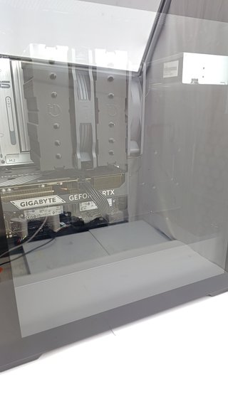 PC Escritorio Intel Core Ultra 7 64GB RAM