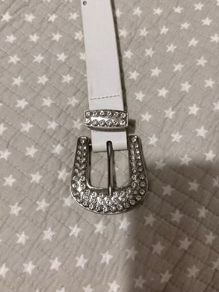Cinturón Blanco con Brillantes