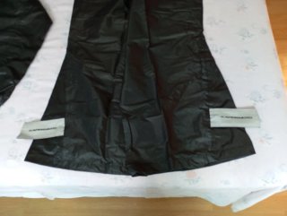 Chubasquero negro tallas S y M sin estrenar