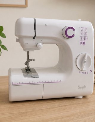 Máquina de coser blanca