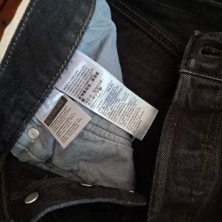 Shorts vaqueros negros rotos