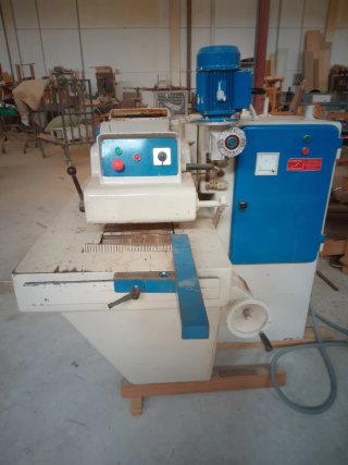 Multi sierra OGAM PO-200 sobre oruga