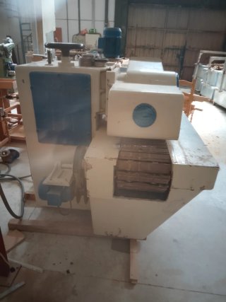 Multi sierra OGAM PO-200 sobre oruga