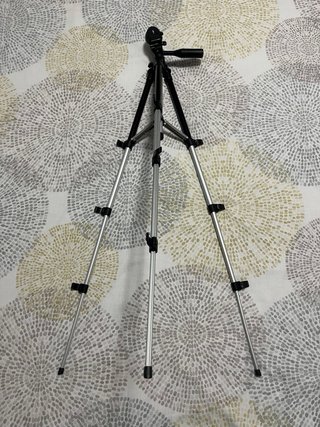 Trípode cámara regulable Adjustable camera tripod