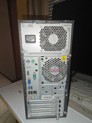 Lenovo ThinkCentre i3 8GB RAM 250GB SSD