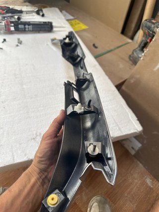Embellecedor portón Mondeo MK5