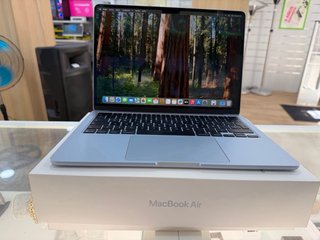 MacBook Air M4 Azul/Plata