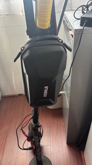 Patinete eléctrico casi nuevo!  Entrega en persona