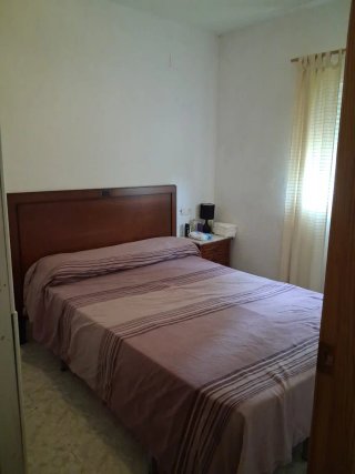Casita de campo con agua y luz