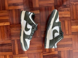 Nike Dunk Verde Oliva y Blanco