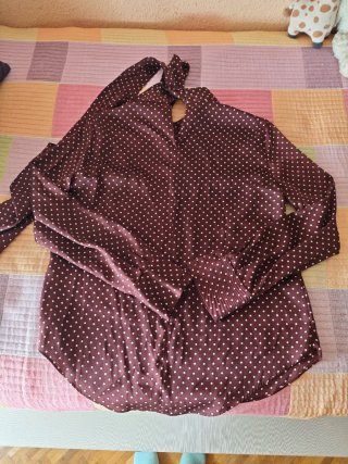 Camisa de lunares marrón Zara