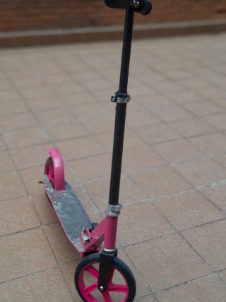 Patinete rosa plegable