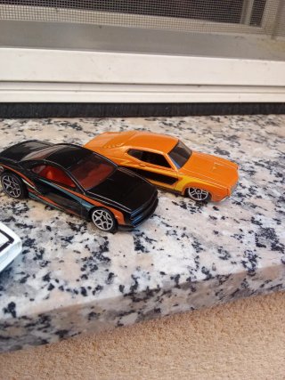 Hotwheels 5 autos de colección