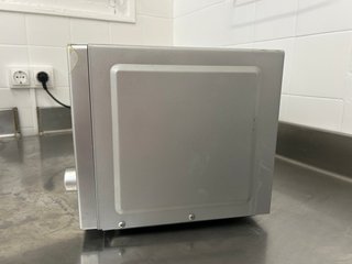 Microondas Candy CMG2071DS con Grill 20L Plata