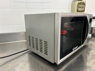 Microondas Candy CMG2071DS con Grill 20L Plata