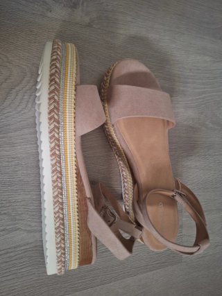 Sandalias cuña Anna Field Talla 42