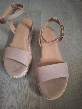 Sandalias cuña Anna Field Talla 42