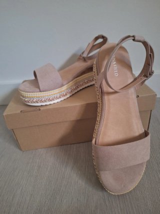 Sandalias cuña Anna Field Talla 42