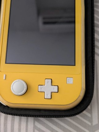 Nintendo Switch Lite Amarillo