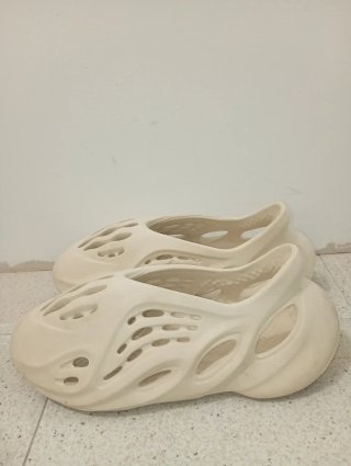 Adidas Yeezy Foam Runner Beige