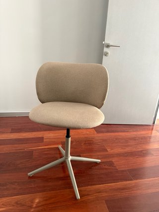 Silla Ikea regulable beige/gris