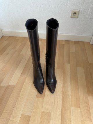 Botas altas tacón pico marrones