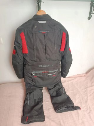 Equipación moto chaqueta y pantalón