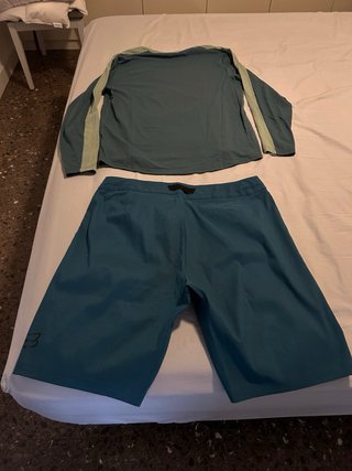 Conjunto Ropa MTB Fox, usado solo una vez.