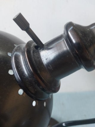 Lampada da tavolo metallo
