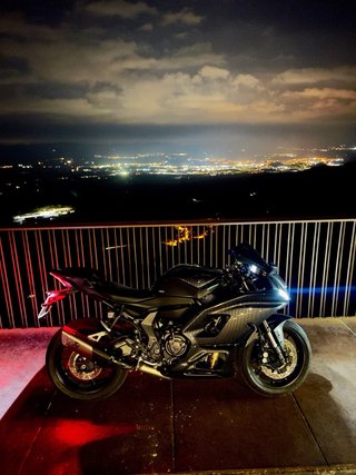 Yamaha R7 2025 Negra