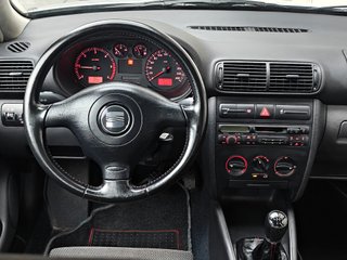 SEAT LEON 1.9 TDI 170.000KM * 1 DUEÑO Y LIBRO *